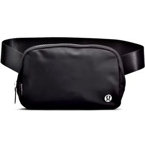 new, unused lululemon everywhere belt bag black